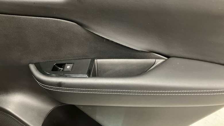 Nissan Qashqai 1.3 DiG-T MH N-Connecta 5dr Petrol Hatchback